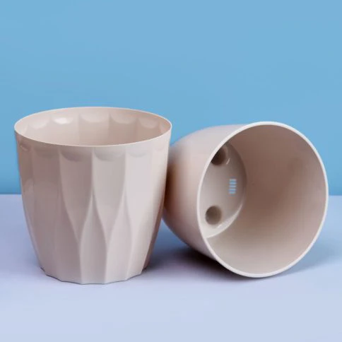 Кашпо для цветов пластиковое 3л d-18см "Флюте" со вставкой льняной