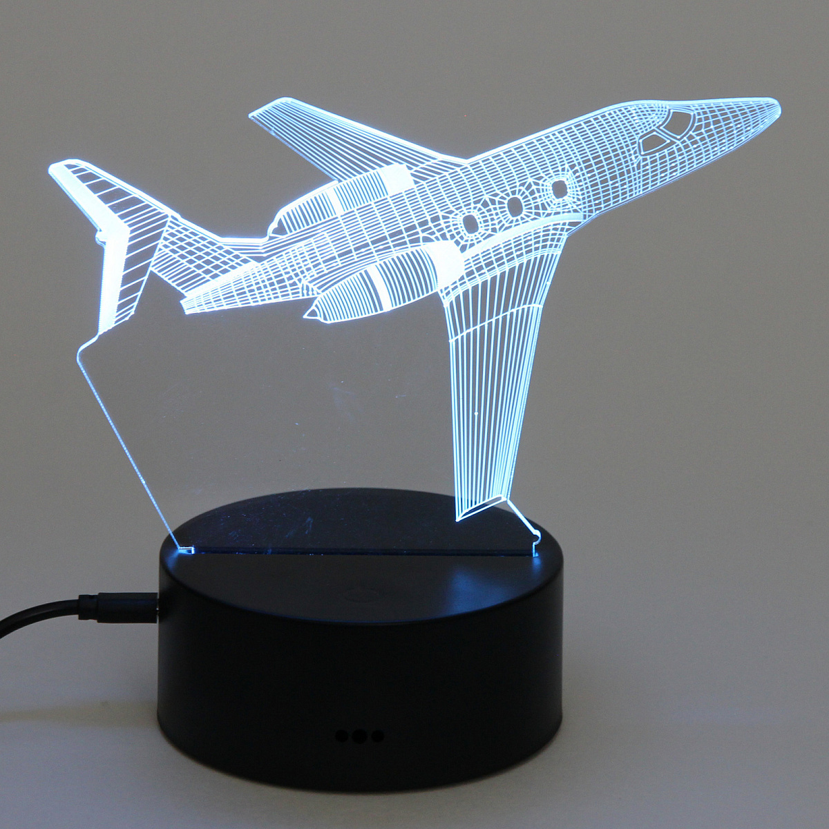 Светильник ночник "3D-Самолёт" на пластиковой подставке, с включателем USB