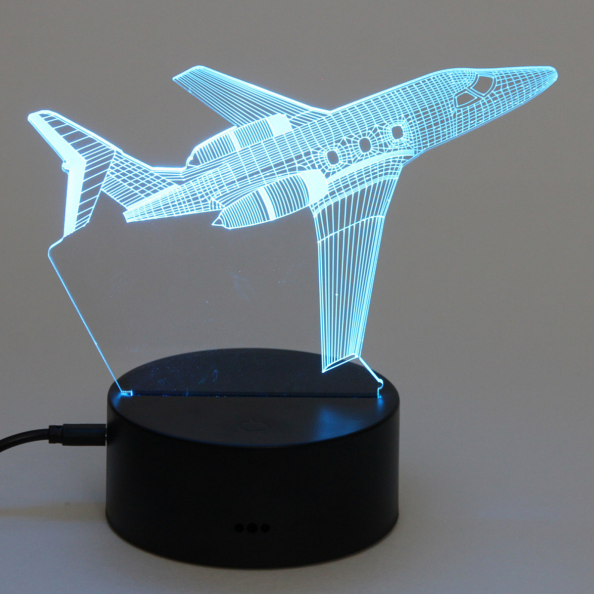 Светильник ночник "3D-Самолёт" на пластиковой подставке, с включателем USB